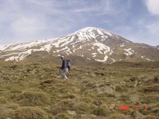 Mt Damavand South Route 7 April 2008